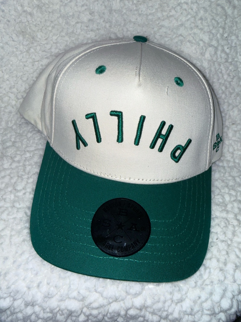 NWT NFL PHILLY Philadelphia Eagles Two-Tone Cream and Dark Green Snapback Hat